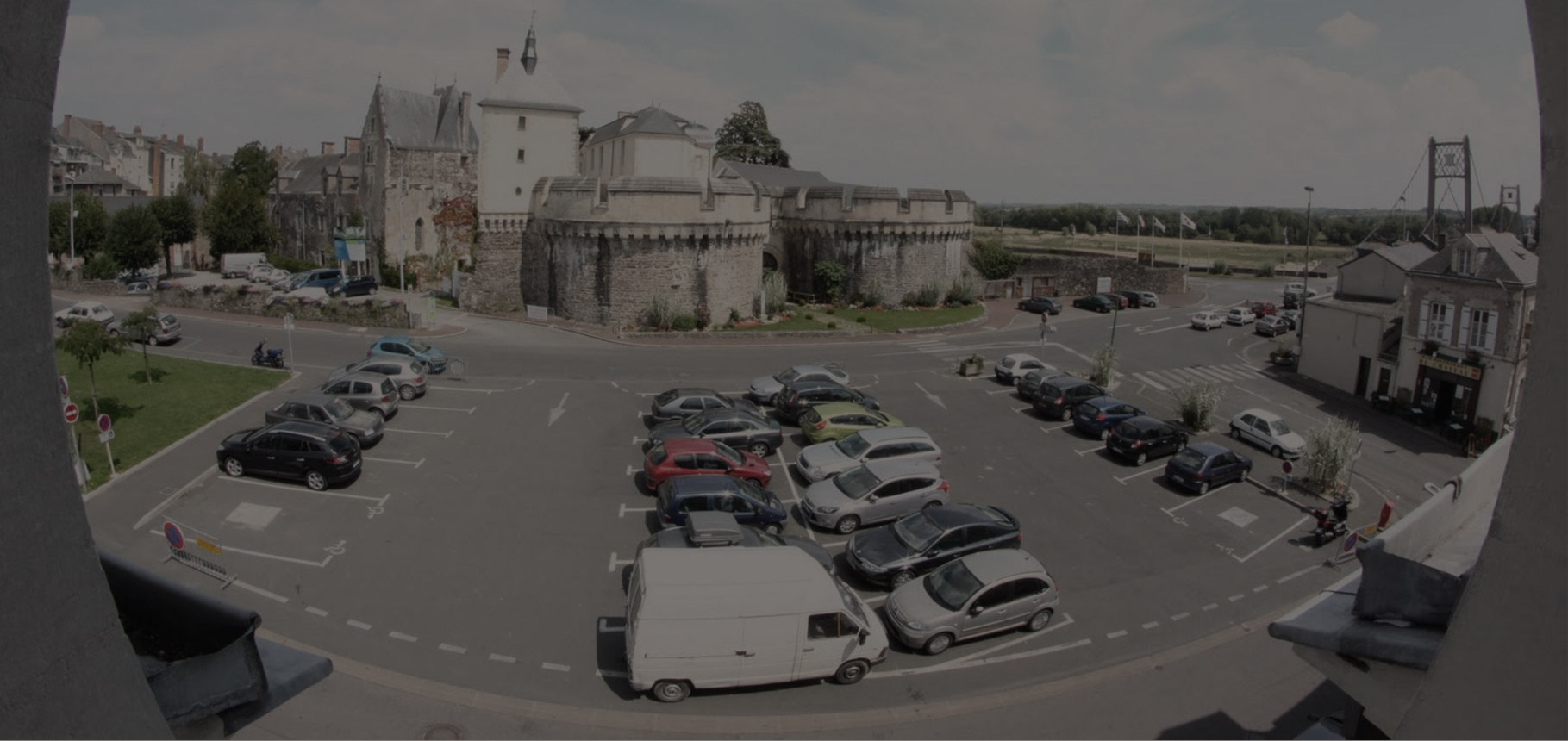 Vue chateau Ancenis hotels